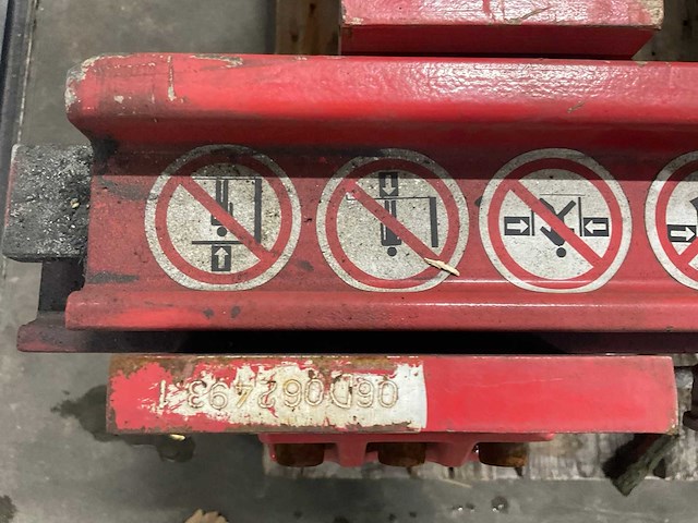 2023 bolzoni witgoedklem fem 2 heftruck toebehoren - afbeelding 5 van  6