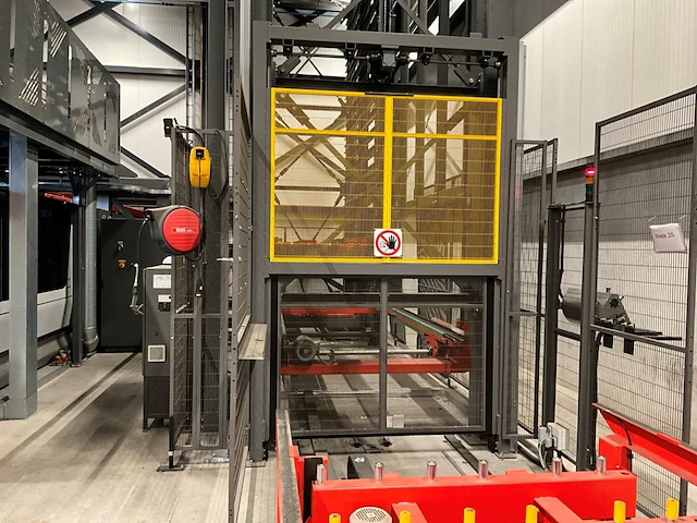 2023 bystronic bysmart 3015 fiber 10kw lasersnijmachine - afbeelding 3 van  73