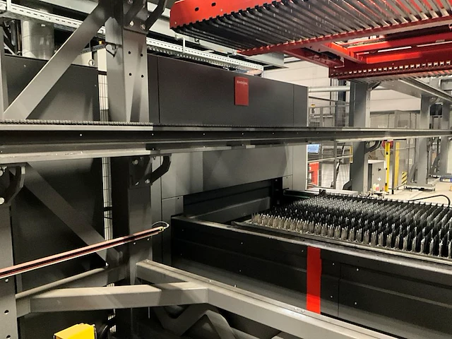 2023 bystronic bysmart 3015 fiber 10kw lasersnijmachine - afbeelding 28 van  73