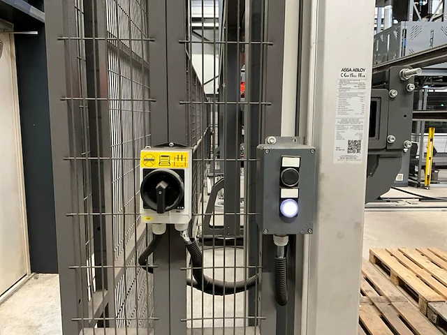 2023 bystronic bysmart 3015 fiber 10kw lasersnijmachine - afbeelding 40 van  73