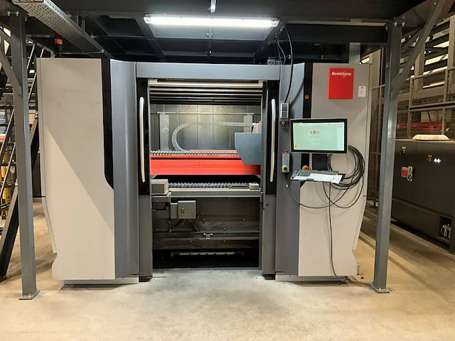 2023 bystronic bysmart 3015 fiber 10kw lasersnijmachine - afbeelding 45 van  73