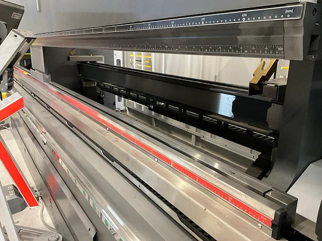 2023 bystronic xpert pro 250/4300 kantbank - afbeelding 18 van  19