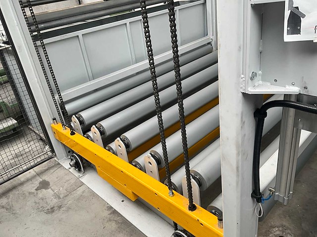 2023 campen accumulator / baanbuffer met rollenbaan en kantsnij unit - afbeelding 2 van  12