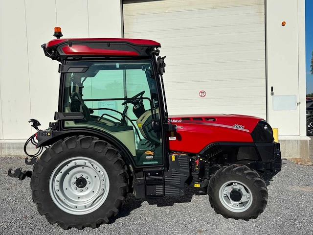 2023 case ih quantum 100n 4wd tractor – 100 pk – 301 uur - afbeelding 1 van  29