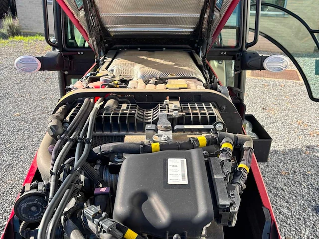 2023 case ih quantum 100n 4wd tractor – 100 pk – 301 uur - afbeelding 13 van  29