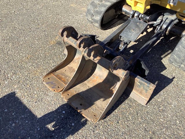 2023 caterpillar 301.6 minigraafmachine - afbeelding 3 van  34