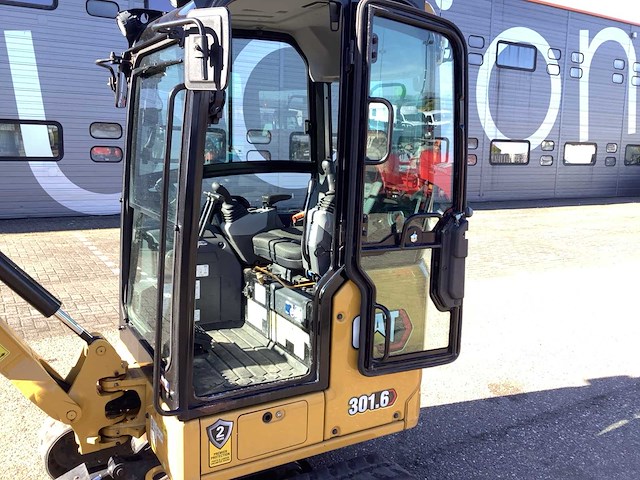 2023 caterpillar 301.6 minigraafmachine - afbeelding 16 van  34
