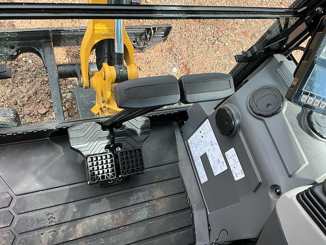 2023 caterpillar 301.8 minigraafmachine - afbeelding 3 van  9