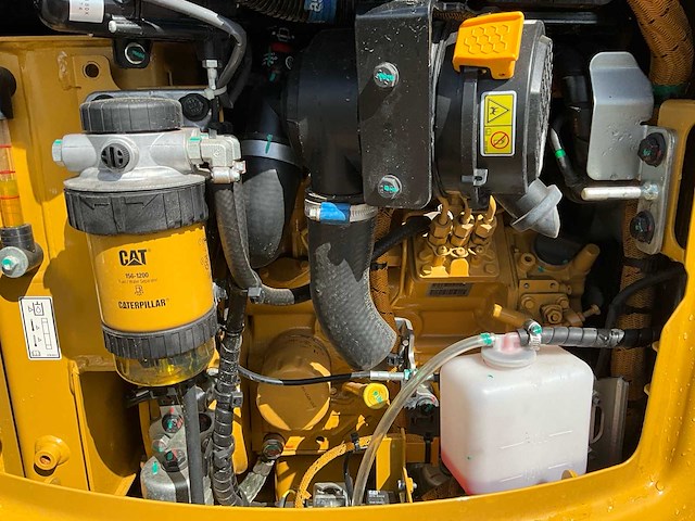 2023 caterpillar 301.8 minigraafmachine - afbeelding 8 van  9
