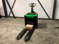 2023 cesab p320 elektrische meerij palletwagen “ongebruikt”