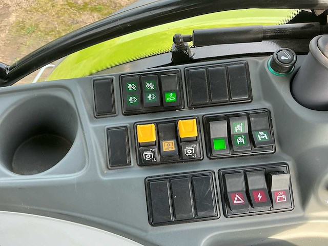 2023 claas - arion 630 - vierwielaangedreven landbouwtractor - afbeelding 24 van  48