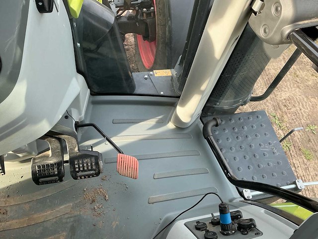 2023 claas - arion 630 - vierwielaangedreven landbouwtractor - afbeelding 28 van  48