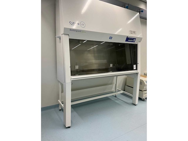 2023 clean air door baker biovanguard 6 laminaire flow kast - afbeelding 4 van  10
