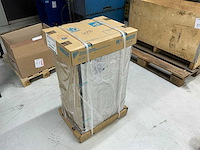2023 daikin akz32a-c chiller - afbeelding 1 van  4