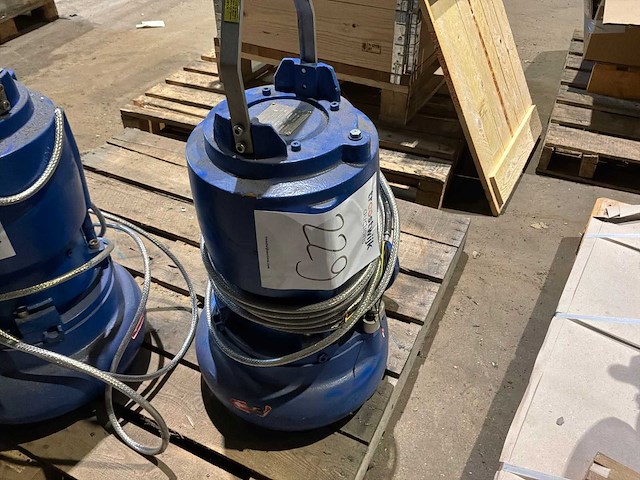 2023 danpumps s-wp2-100-4 dompelpomp - afbeelding 1 van  3