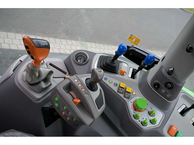 2023 deutz 6180 agrotron vierwielaangedreven landbouwtractor - afbeelding 18 van  41