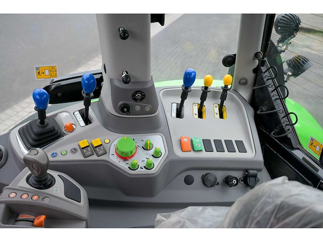 2023 deutz 6180 agrotron vierwielaangedreven landbouwtractor - afbeelding 19 van  41