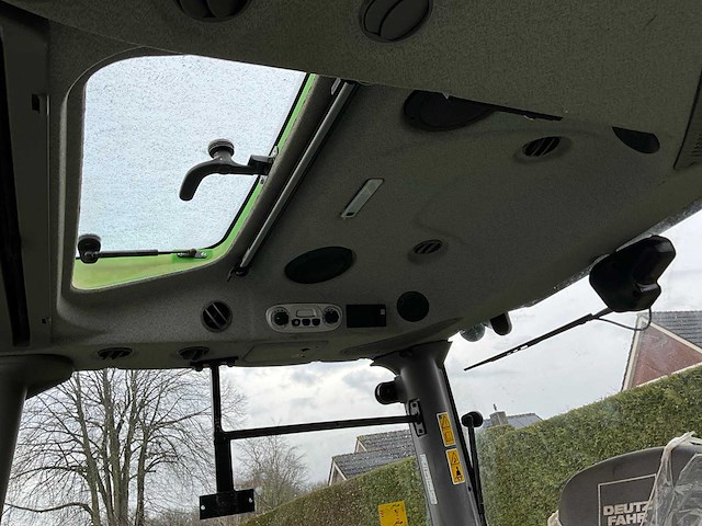 2023 deutz-fahr 6125 c ttv vario vierwielaangedreven landbouwtractor - afbeelding 32 van  53