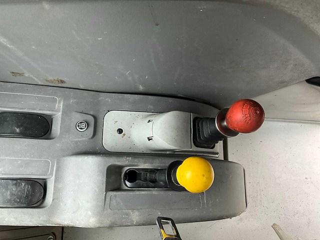 2023 deutz-fahr 6125 c ttv vario vierwielaangedreven landbouwtractor - afbeelding 46 van  53