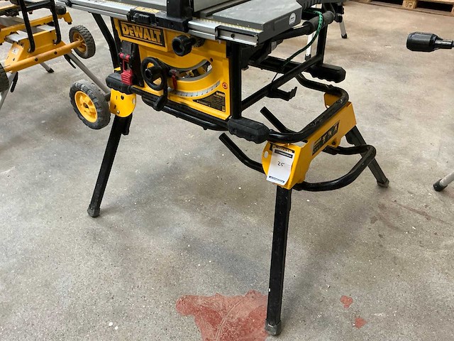 2023 dewalt dwe7492-qs zaagtafel - afbeelding 5 van  8