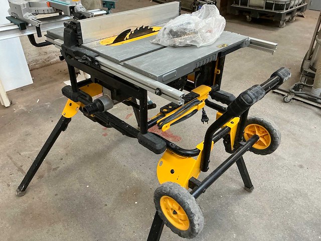 2023 dewalt dwe7492-qs zaagtafel - afbeelding 8 van  8