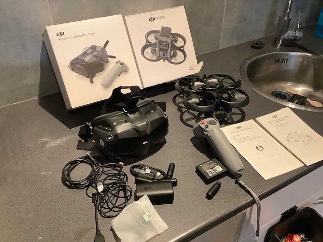 2023 dji avata fly smart combo drone - afbeelding 3 van  9