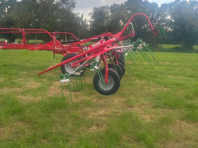 2023 enorossi g8v 980 pth profi-line us getrokken cirkelhooier/hooischudder - afbeelding 3 van  22