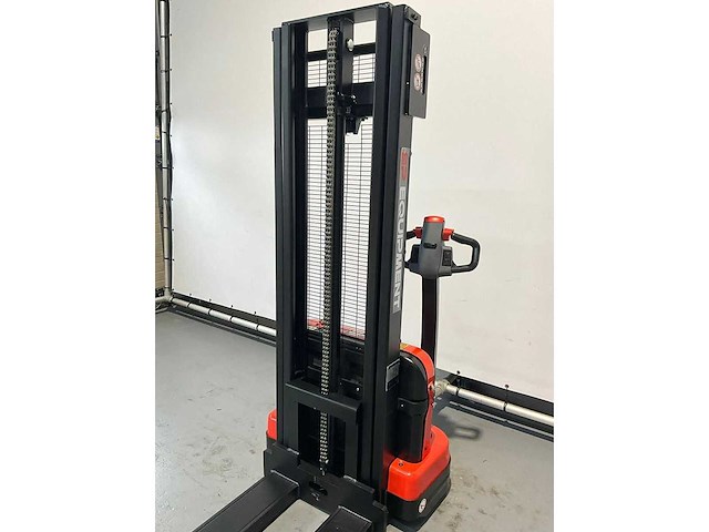 2023 ep est 124 stapelaar 3.0m - afbeelding 10 van  10