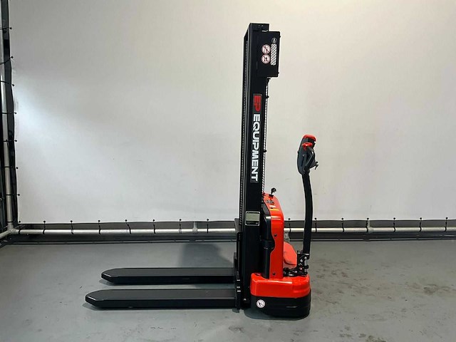 2023 ep est 124 stapelaar 3.0m - afbeelding 2 van  10