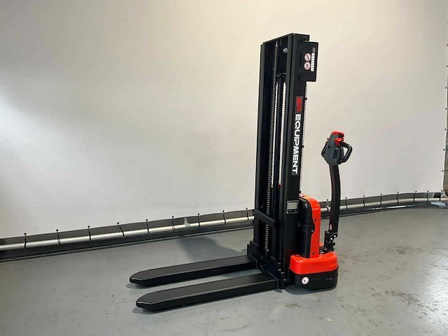 2023 ep est 124 stapelaar 3.0m - afbeelding 1 van  6