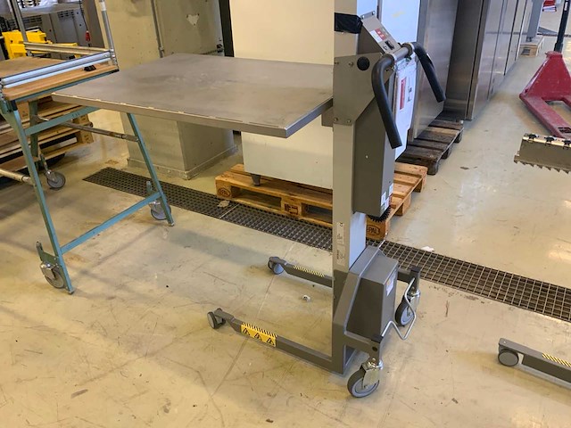 2023 erkon hovmand impact 130m tilhulplift - afbeelding 2 van  5