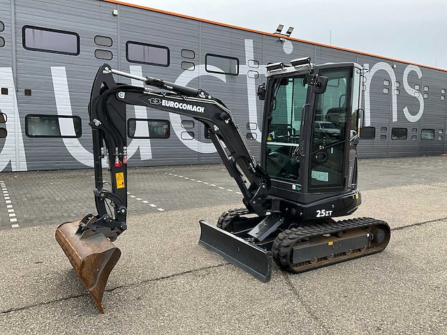 2023 eurocomach 25zt minigraafmachine - afbeelding 1 van  34