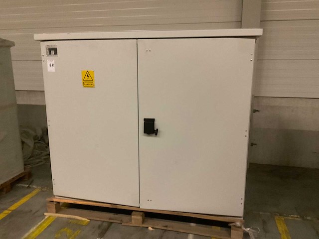 2023 europower 400 v 10 inputs panel ac-verdeelkast / pv ac combiner cabinet - afbeelding 1 van  8