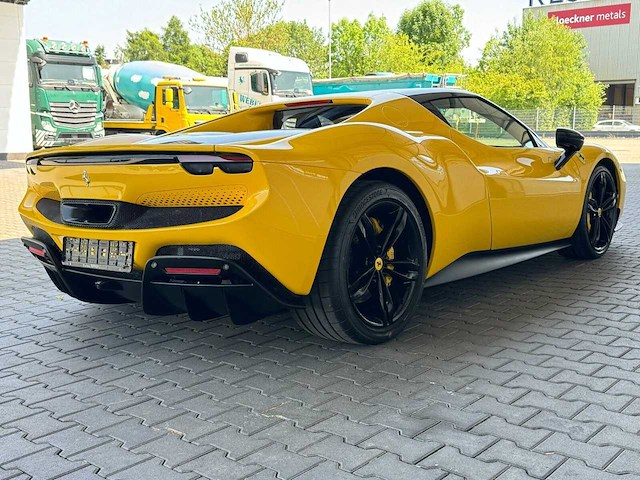 2023 ferrari 296 gtb | hybrid italian supercar - afbeelding 72 van  82