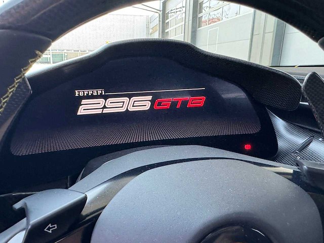 2023 ferrari 296 gtb | hybrid italian supercar - afbeelding 79 van  82