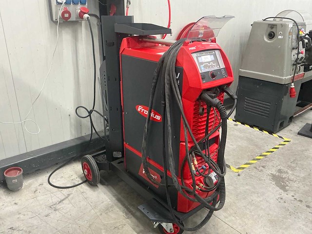 2023 fronius iwave ac/dc 300i tig-lasapparaat - afbeelding 4 van  10