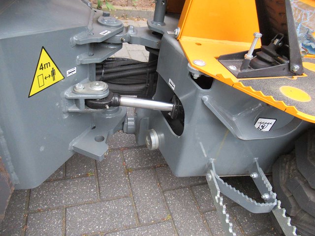 2023 giant g-1200 mini shovel “demo model” - afbeelding 2 van  12