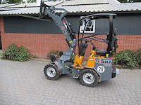 2023 giant g-1200 mini shovel “demo model” - afbeelding 1 van  12