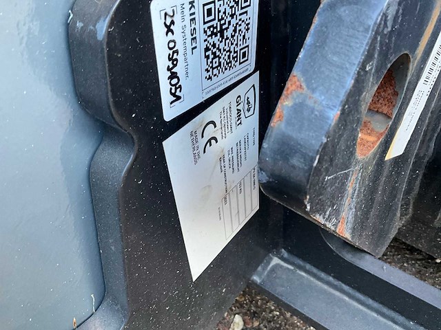 2023 giant g2200 x-tra hd shovel - afbeelding 22 van  33