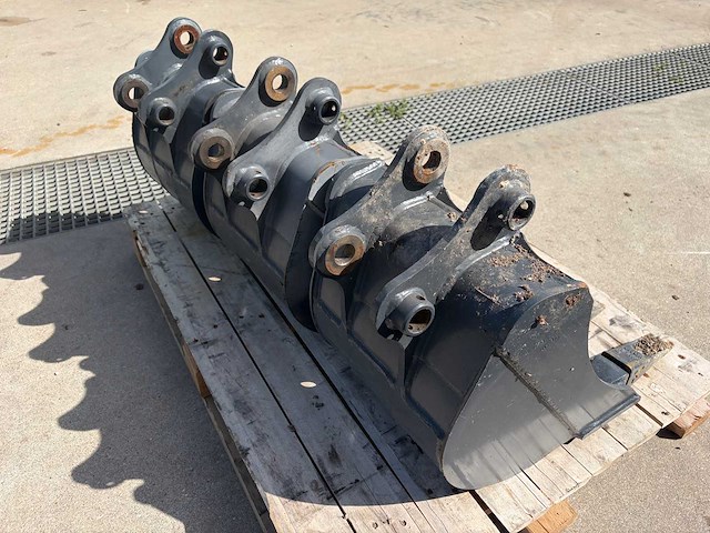 2023 graafbak/dieplepel 380 mm met tanden (3x) - afbeelding 11 van  15