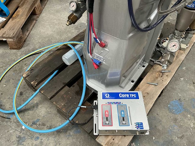 2023 graco e-30 reactor met compressor en toebehoren - afbeelding 8 van  13