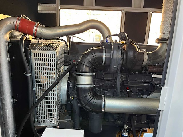 2023 gucbir gji550 - iveco diesel 550 kva 400v generator - ongebruikt - afbeelding 10 van  28