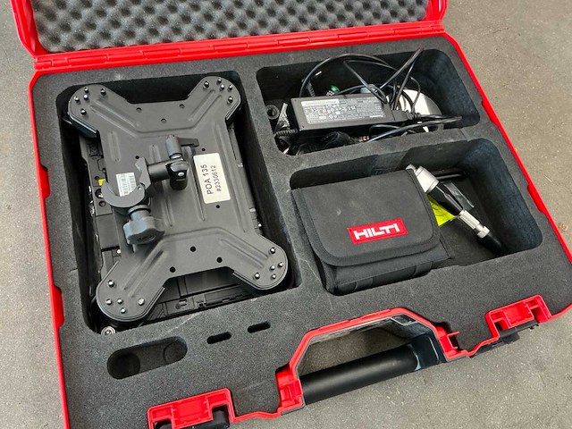 2023 hilti plt 400-2 robotisch lay-outsysteem inclusief veldcontroller, prisma, statieven en accessoires - afbeelding 20 van  20