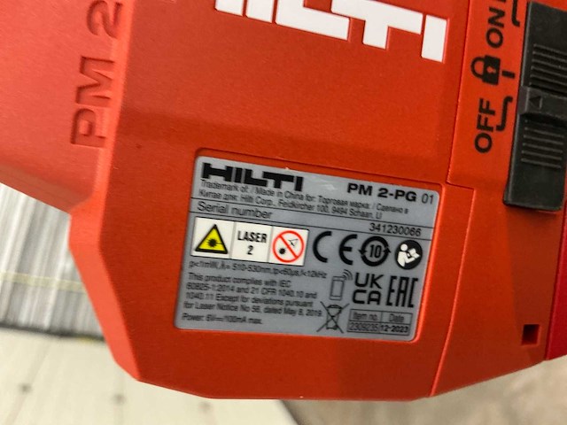 2023 hilti plt 400-2 robotisch lay-outsysteem inclusief veldcontroller, prisma, statieven en accessoires - afbeelding 24 van  40