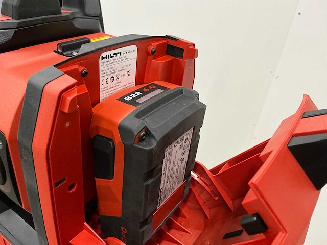 2023 hilti plt 400-2 robotisch lay-outsysteem inclusief veldcontroller, prisma, statieven en accessoires - afbeelding 31 van  40