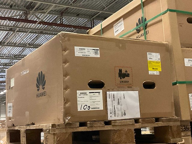 2023 huawei sun2000-100ktl-m2 afci stringomvormer - afbeelding 5 van  5