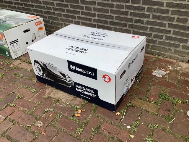 2023 husqvarna automower 315 robotmaaier - afbeelding 1 van  4