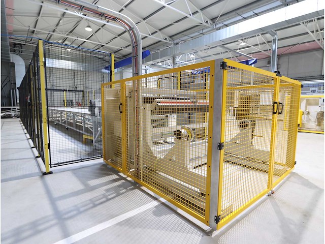 2023 ijssel technologie rol-tot-tafel folie snijlijn - afbeelding 19 van  23