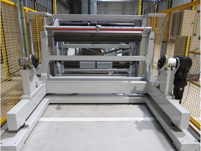 2023 ijssel technologie rol-tot-tafel folie snijlijn - afbeelding 20 van  23