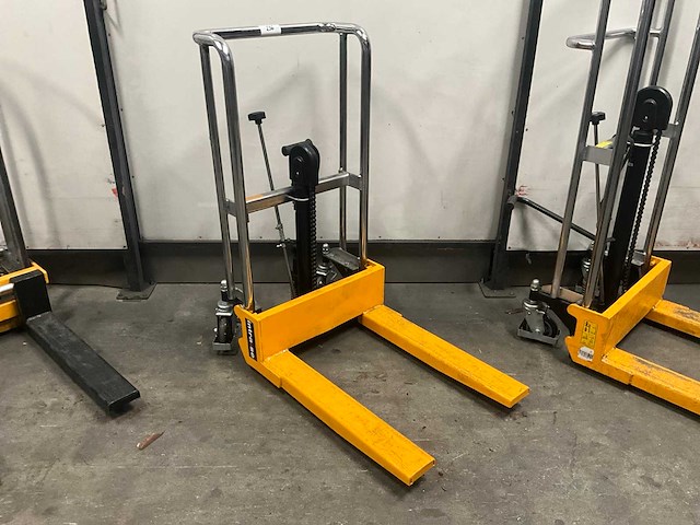 2023 intrase stapelaar - afbeelding 1 van  5